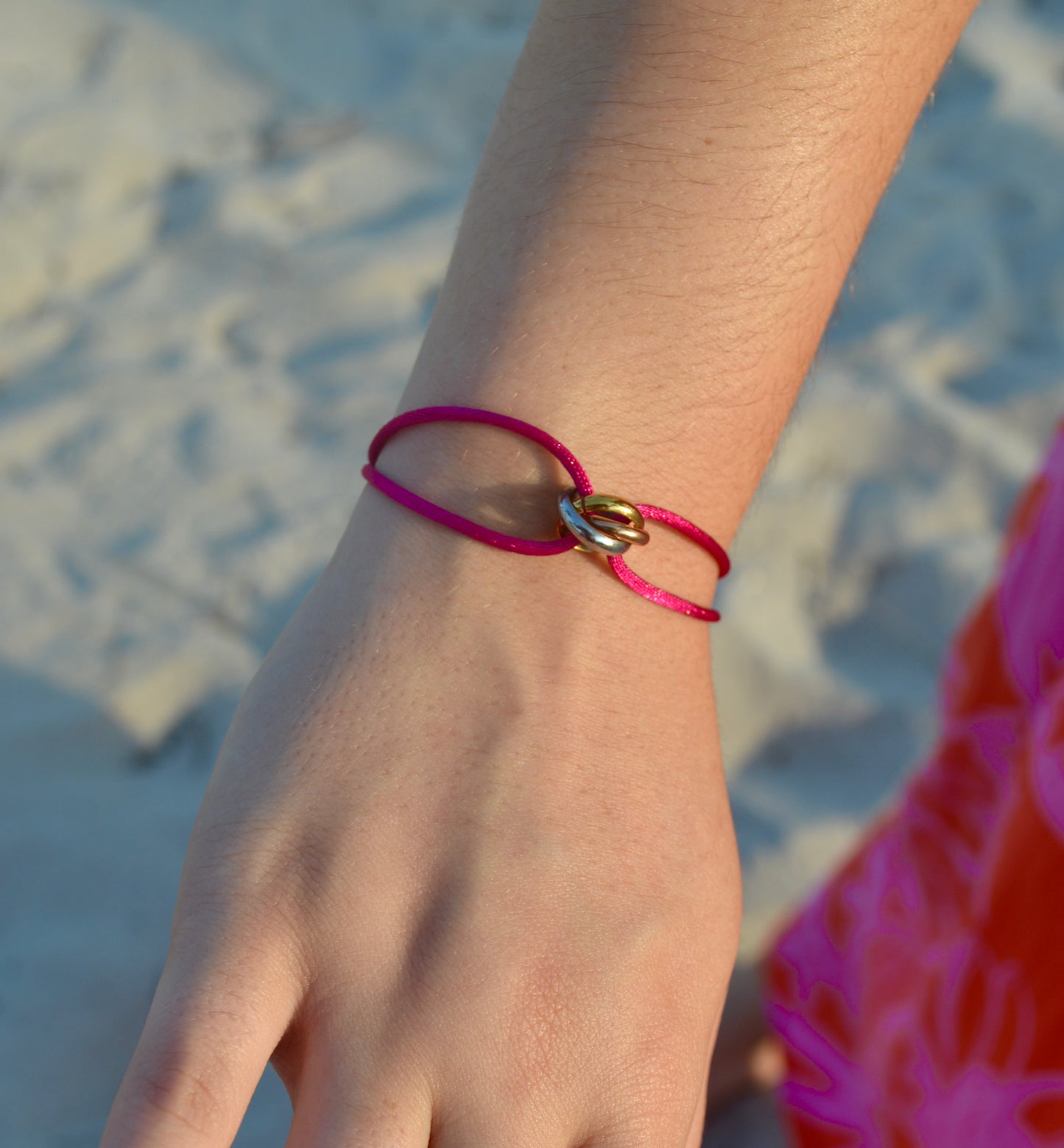 Coastal tie bracelet