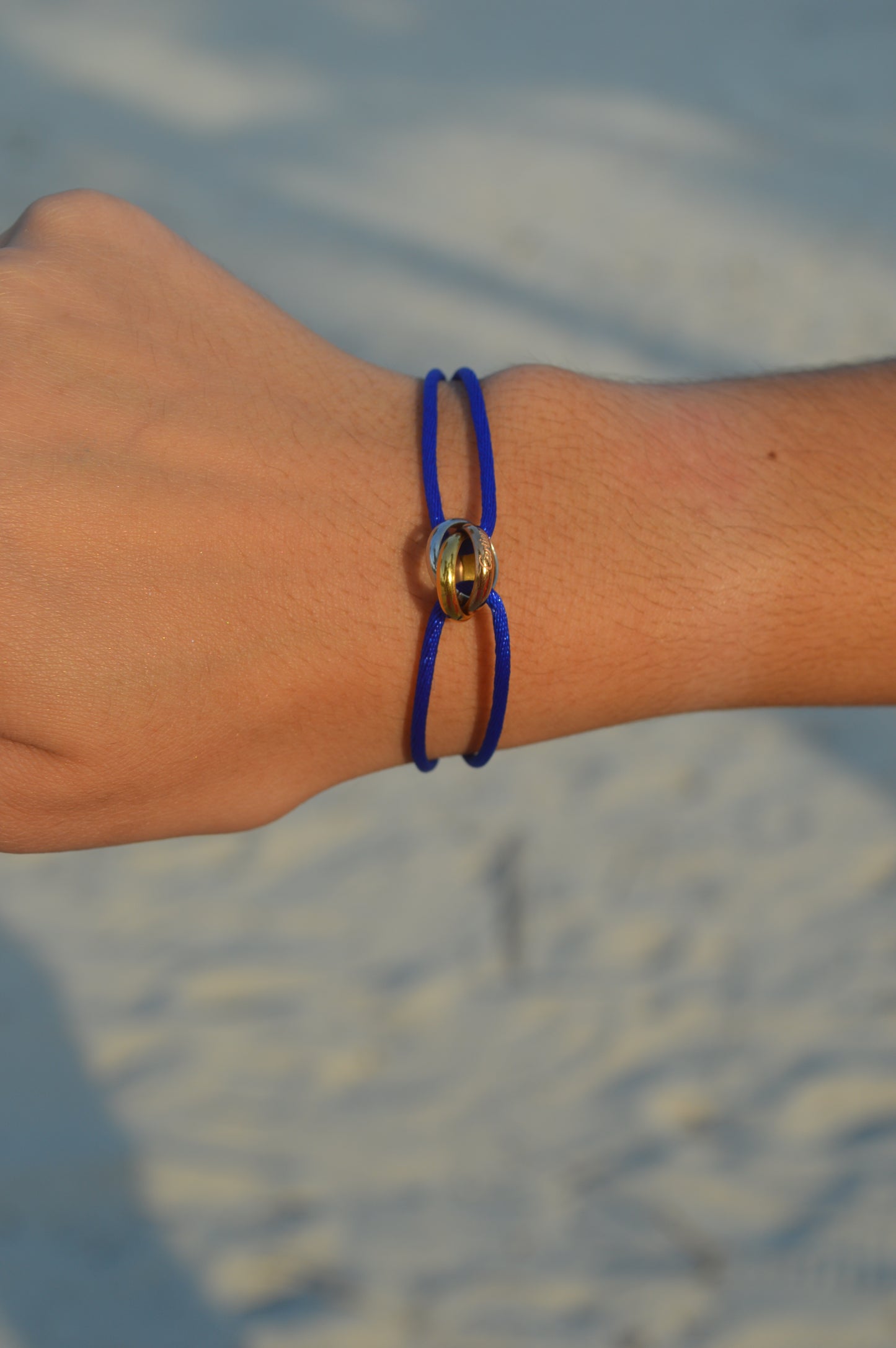 Coastal tie bracelet