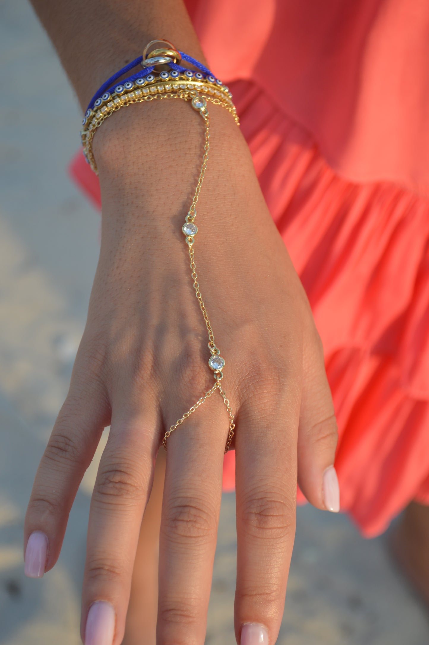 Diamond hand chain