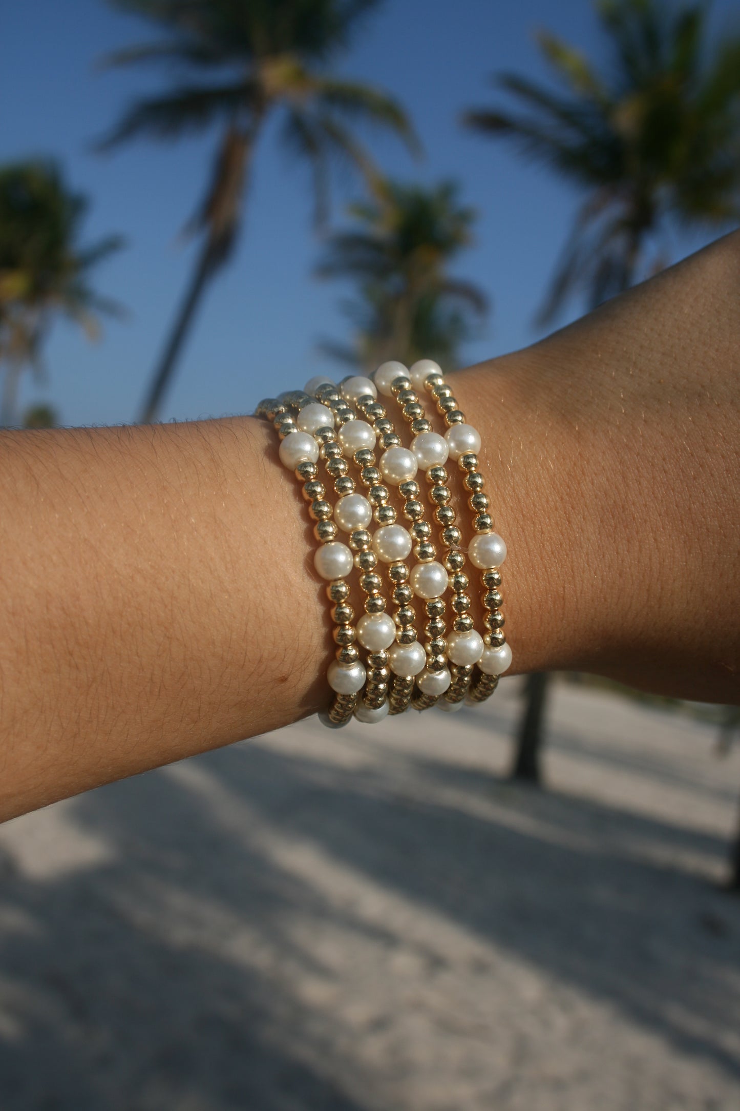 Pearl gold bead bracelets